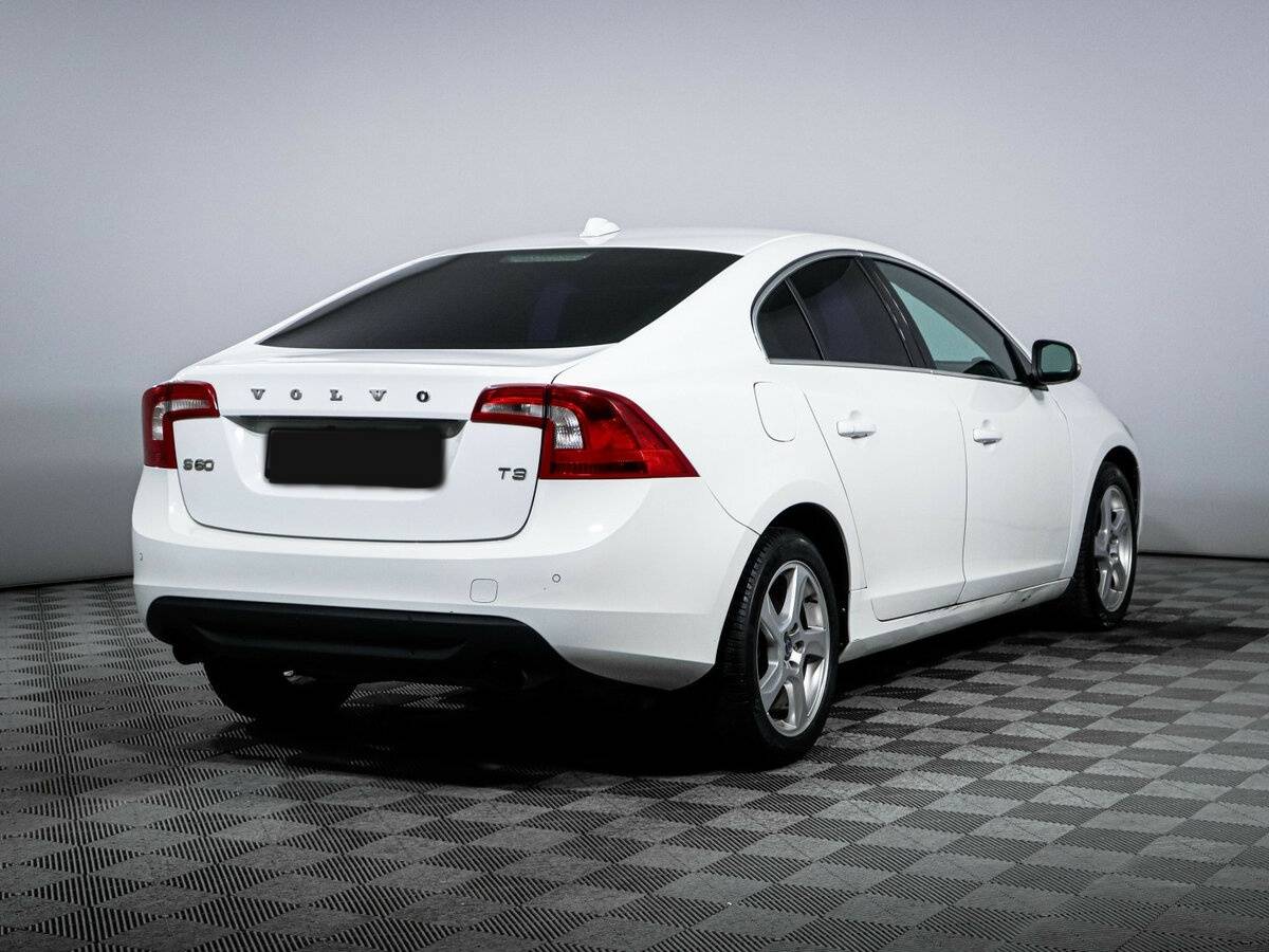Volvo S60 2012 года с пробегом. Фото: #4