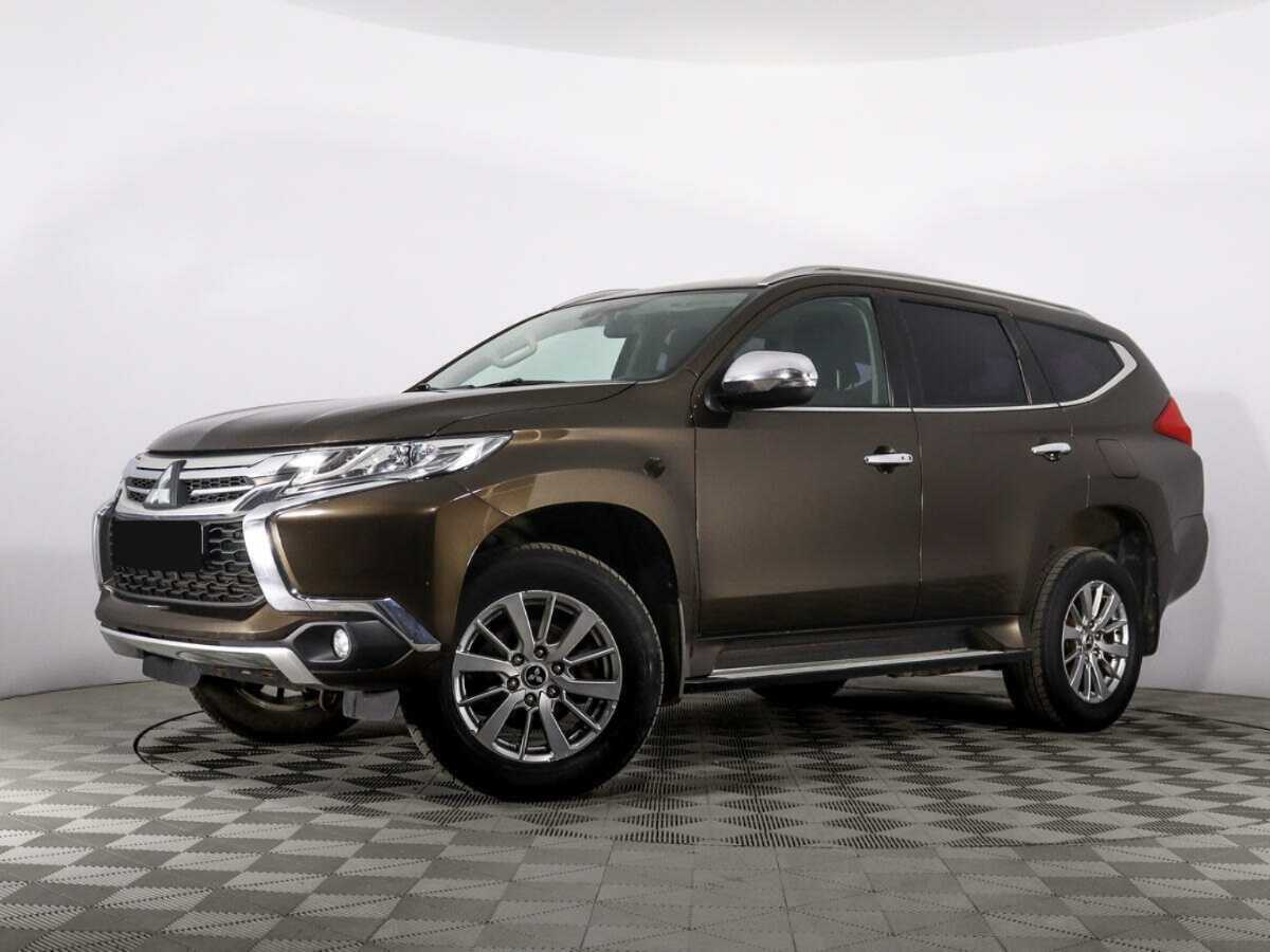 Mitsubishi Pajero Sport 2017 года с пробегом. Фото: #0