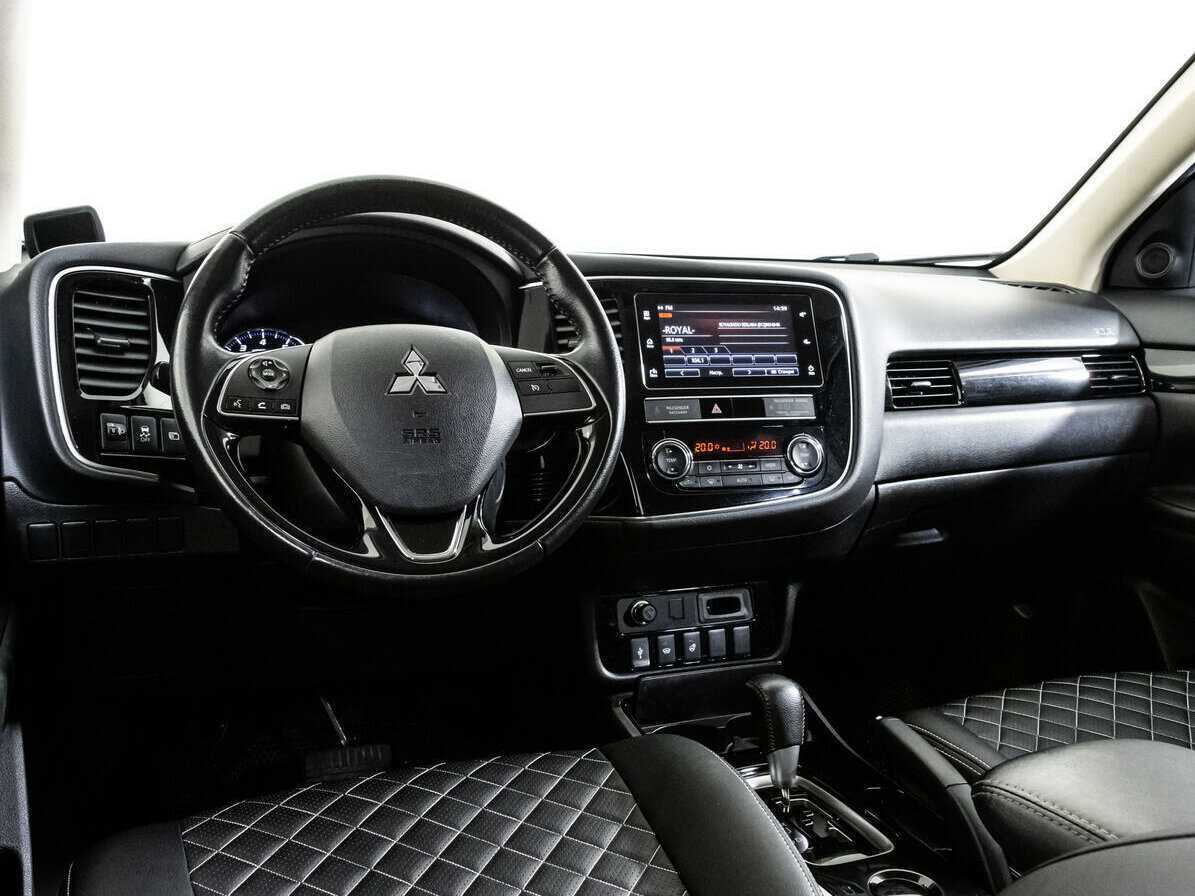 Mitsubishi Outlander 2020 года с пробегом. Фото: #9