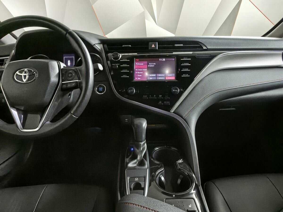 Toyota Camry 2020 года с пробегом. Фото: #10