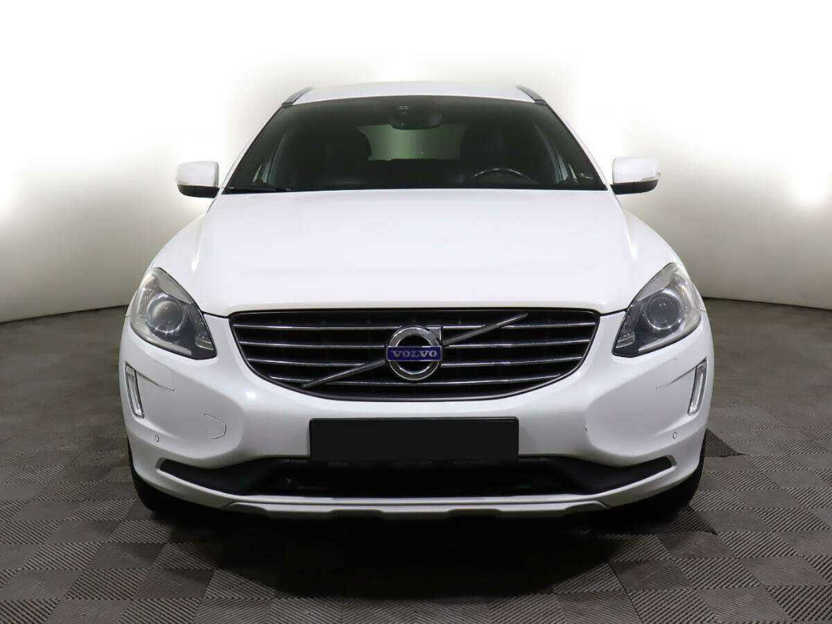 Volvo XC60 2015 года с пробегом. Посмотреть фото