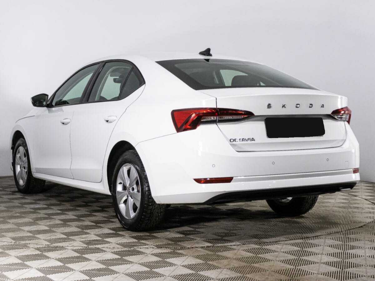 Skoda Octavia 2021 года с пробегом. Фото: #6