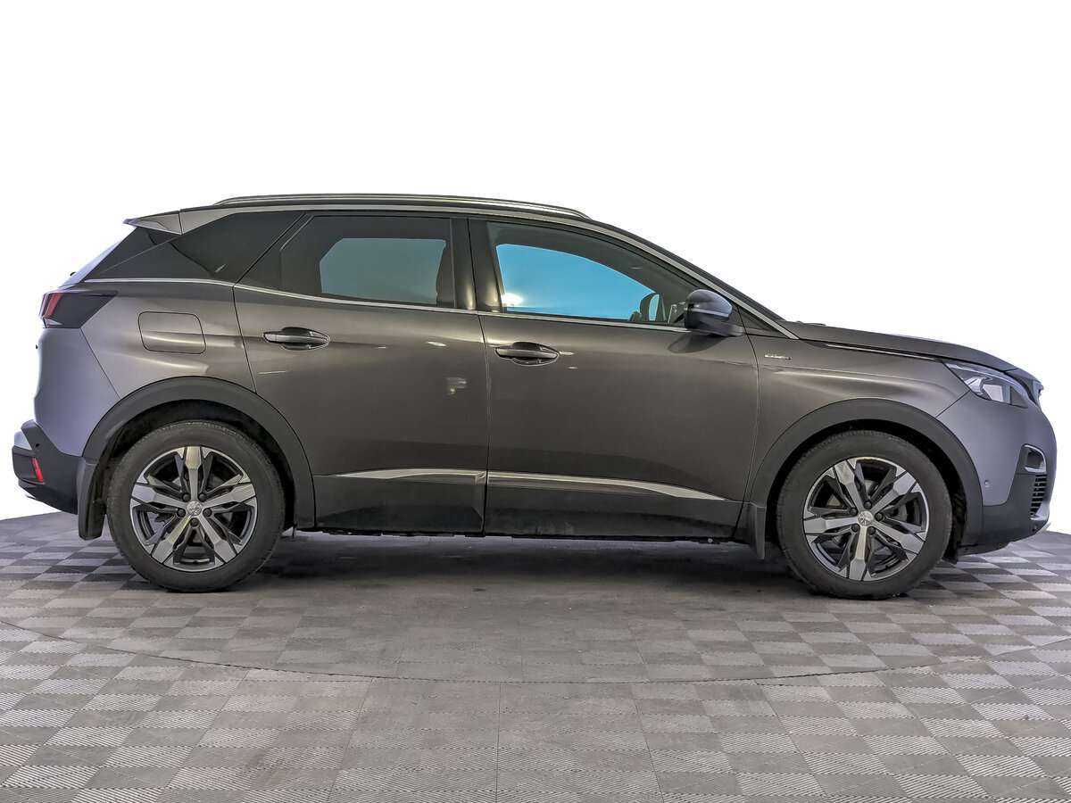 Peugeot 3008 2018 года с пробегом. Фото: #3