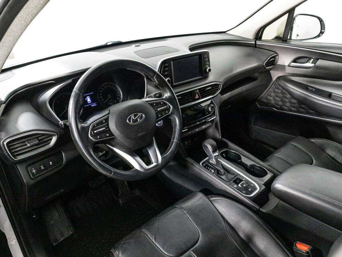 Hyundai Santa Fe 2019 года с пробегом. Фото: #10