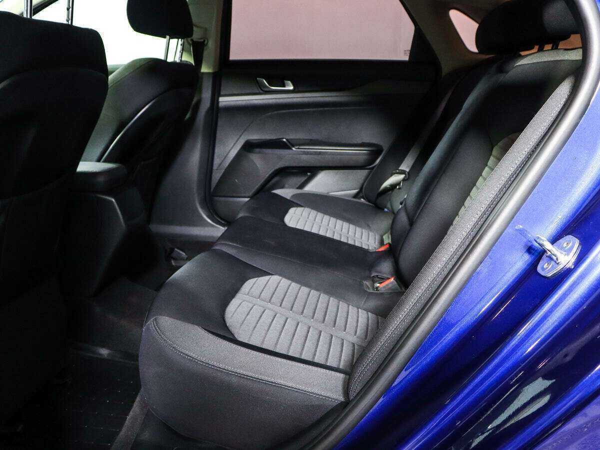 Kia K5 2021 года с пробегом. Фото: #9