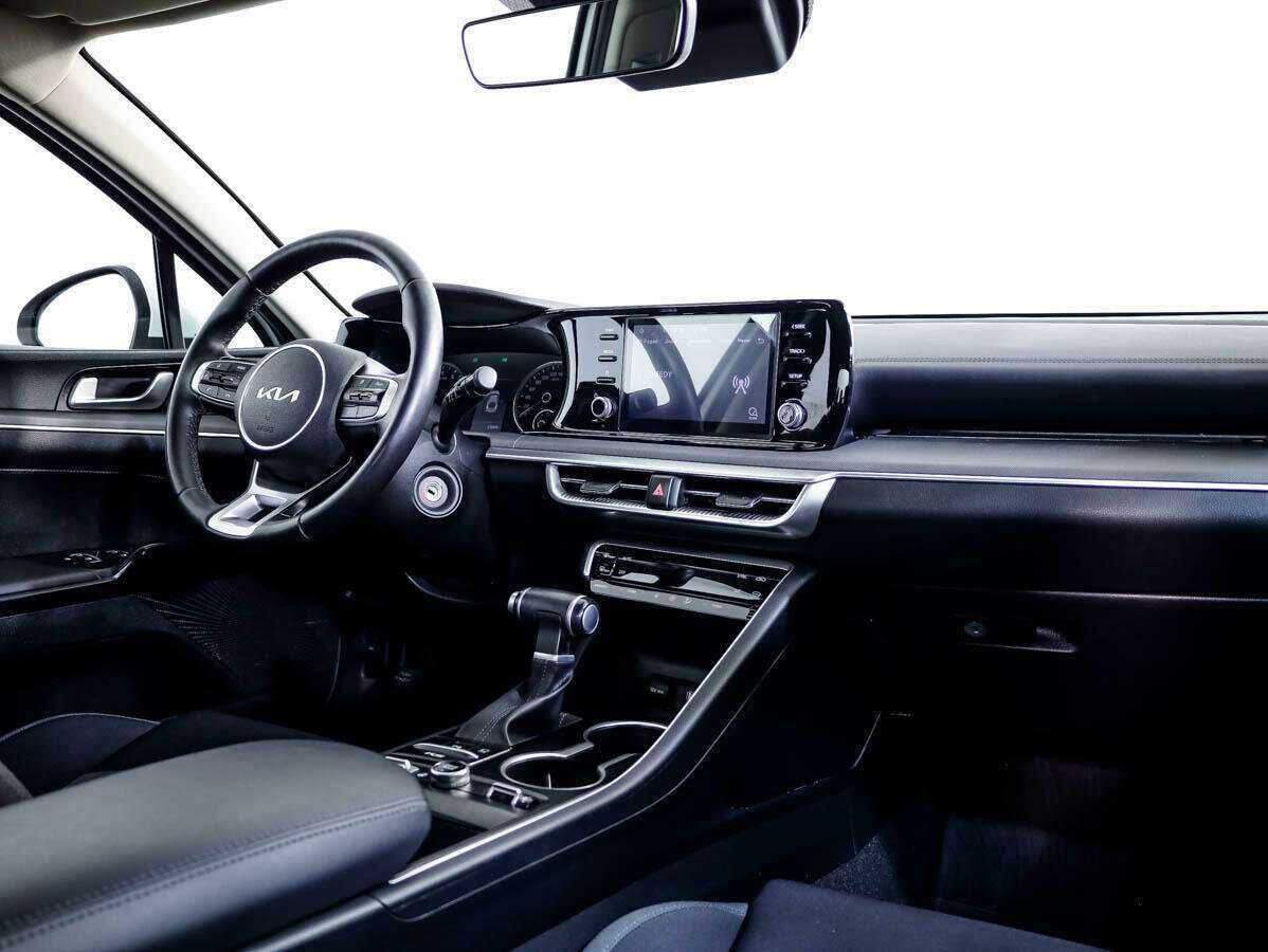 Kia K5 2022 года с пробегом. Фото: #7