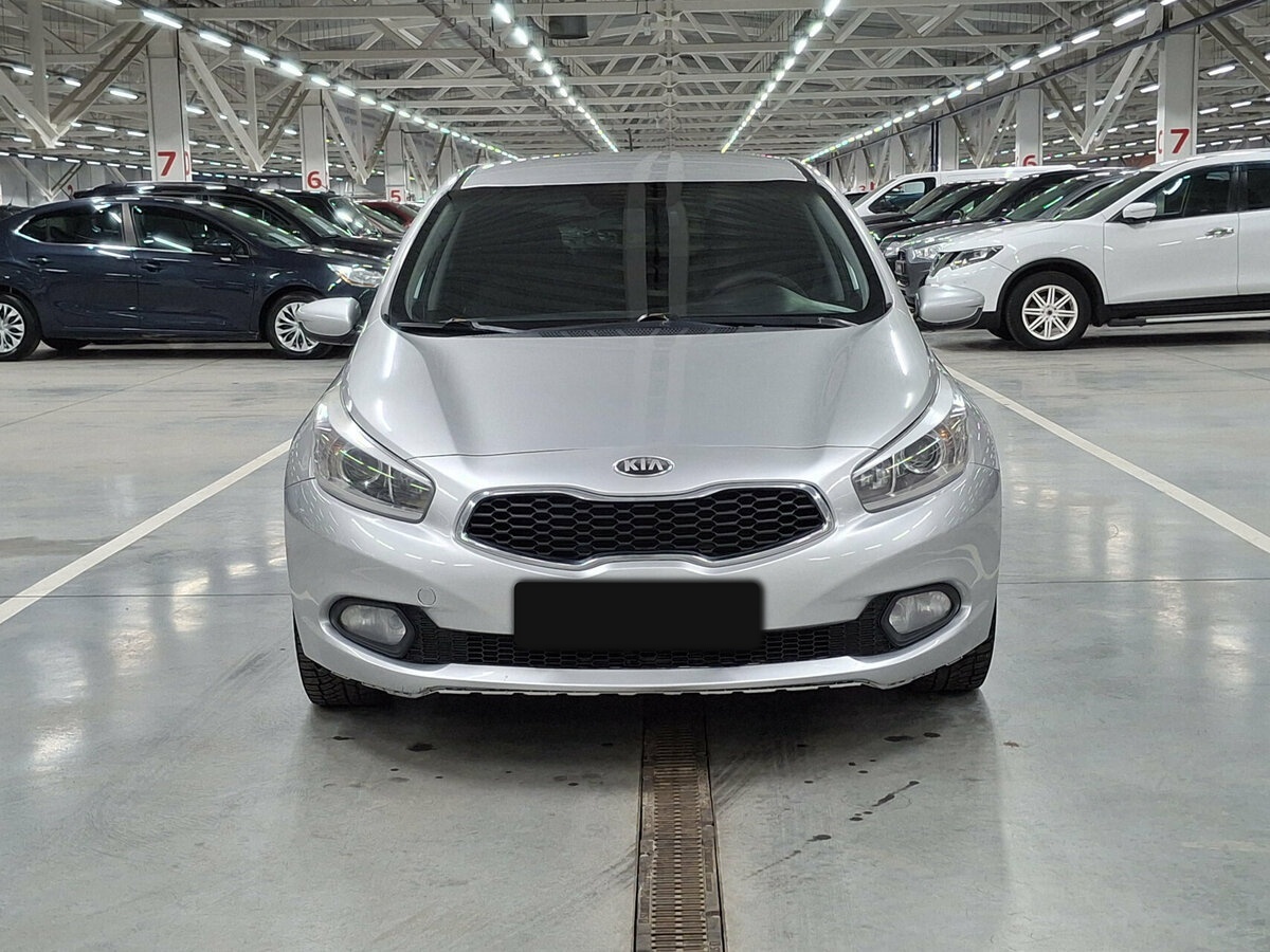 Kia Ceed 2013 года с пробегом. Фото: #1