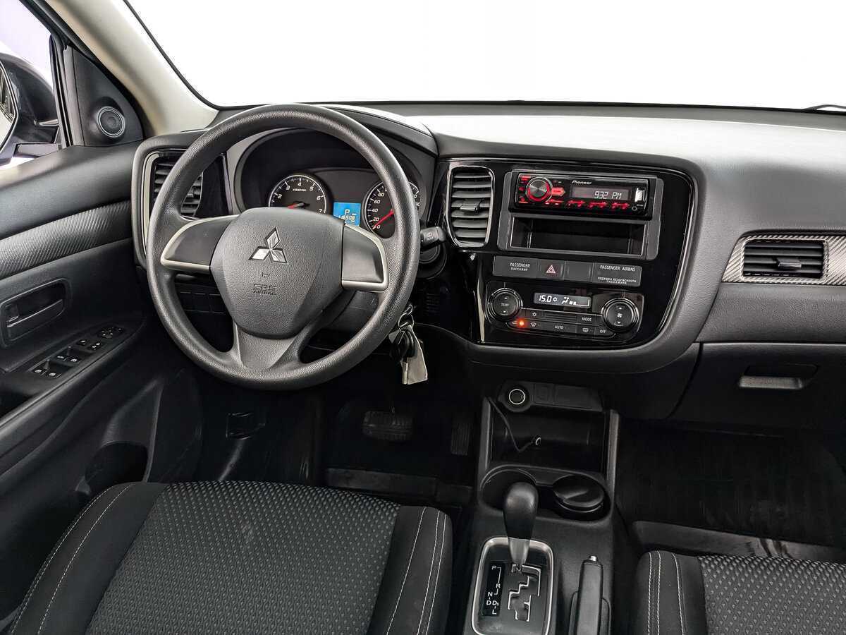 Mitsubishi Outlander 2015 года с пробегом. Фото: #21