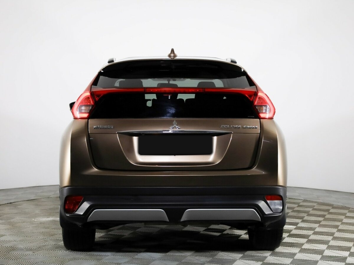 Mitsubishi Eclipse Cross 2019 года с пробегом. Фото: #3