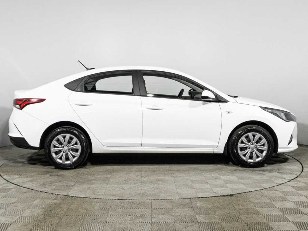 Hyundai Solaris 2022 года с пробегом. Фото: #3