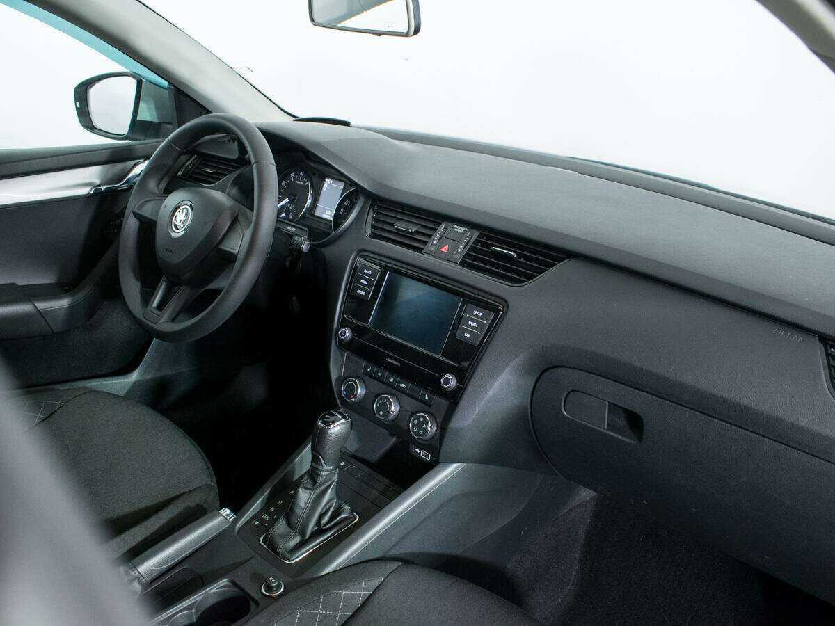 Skoda Octavia 2018 года с пробегом. Фото: #8