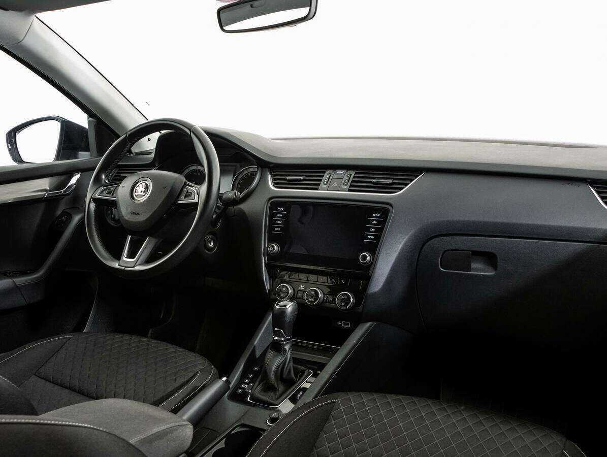 Skoda Octavia 2018 года с пробегом. Фото: #6