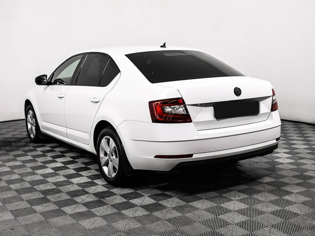 Skoda Octavia 2017 года с пробегом. Фото: #6