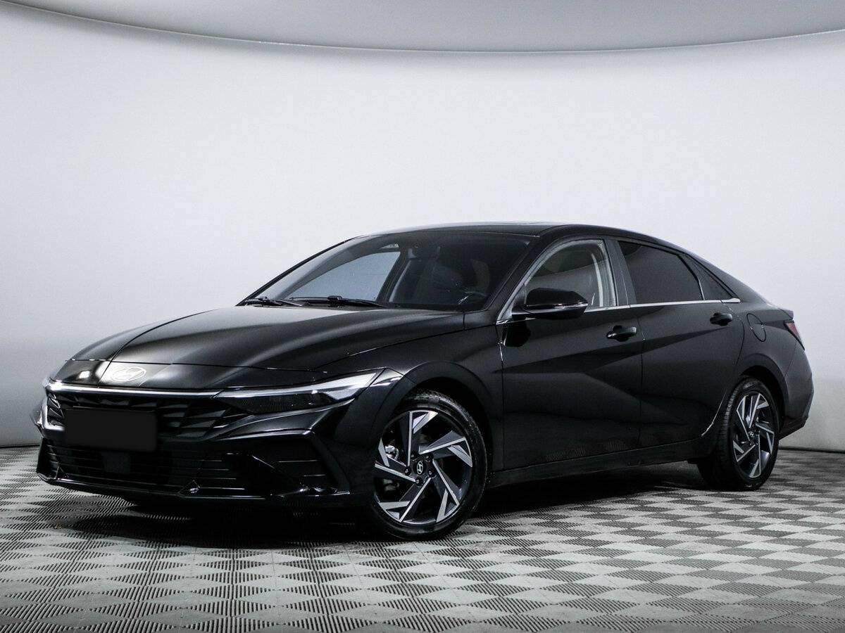 Hyundai Elantra 2024 года с пробегом. Фото: #0