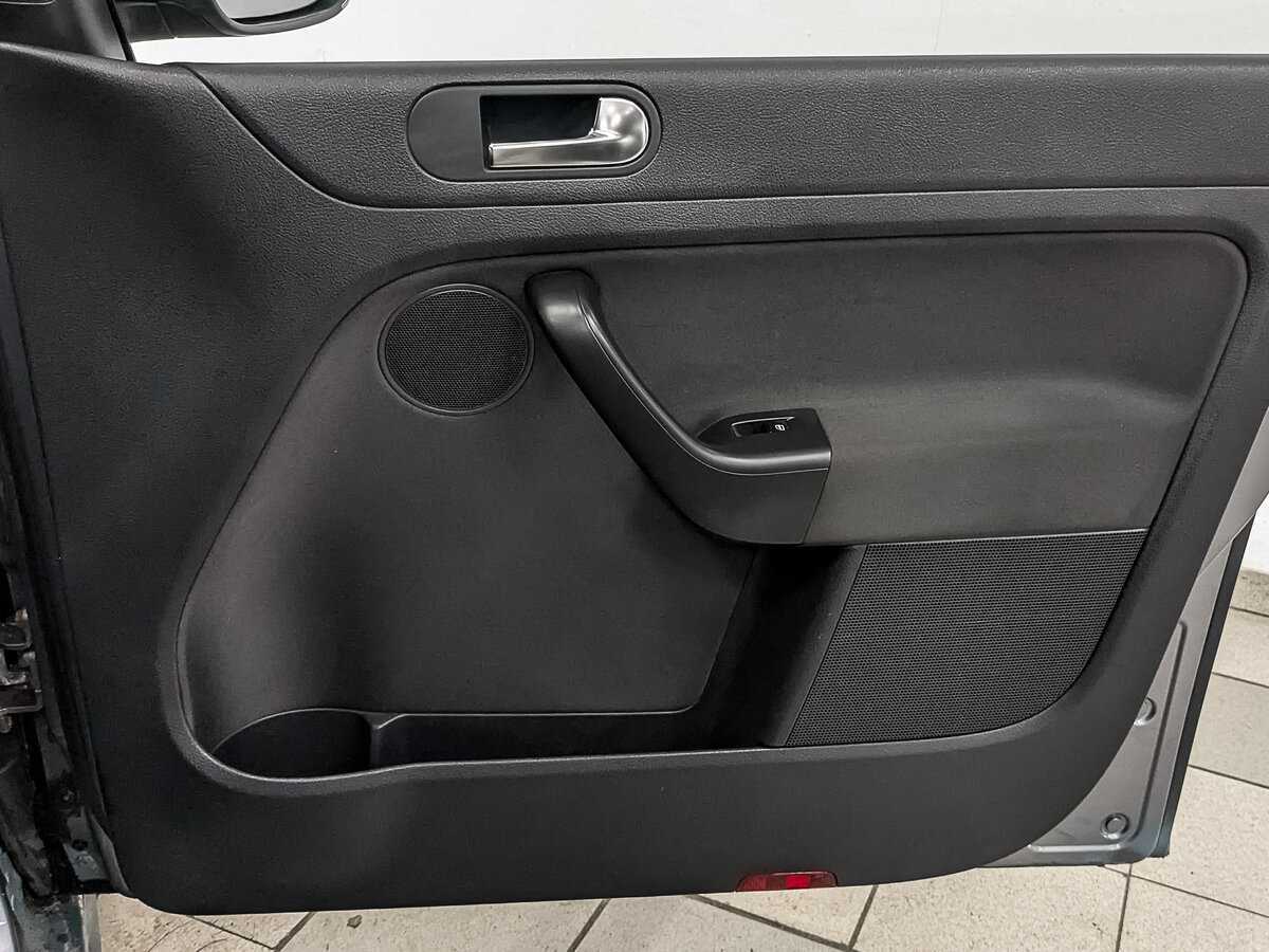 Volkswagen Golf Plus 2012 года с пробегом. Фото: #23