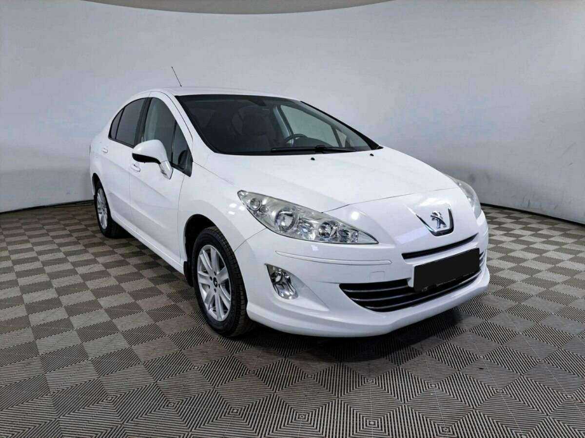 Peugeot 408 2013 года с пробегом. Фото: #2