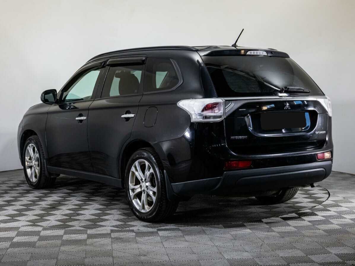 Mitsubishi Outlander 2012 года с пробегом. Фото: #6