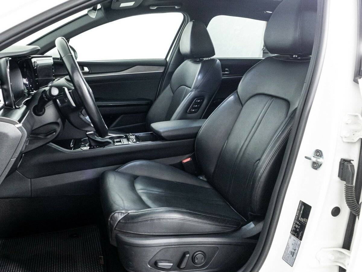 Kia K5 2021 года с пробегом. Фото: #16