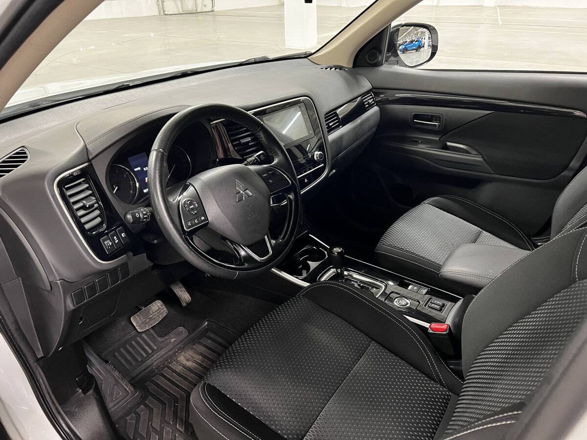 Mitsubishi Outlander 2021 года с пробегом. Фото: #15