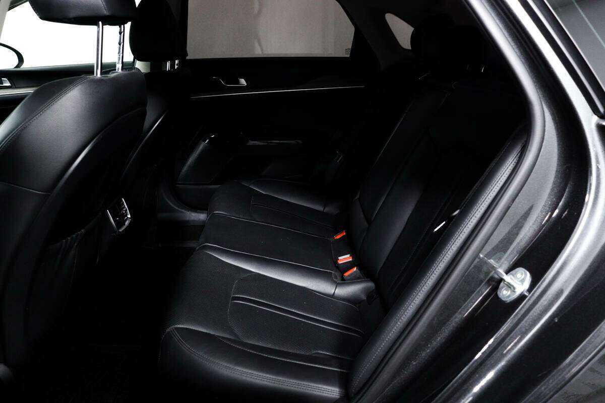 Kia K5 2021 года с пробегом. Фото: #11