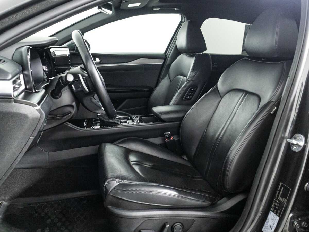 Kia K5 2021 года с пробегом. Фото: #14