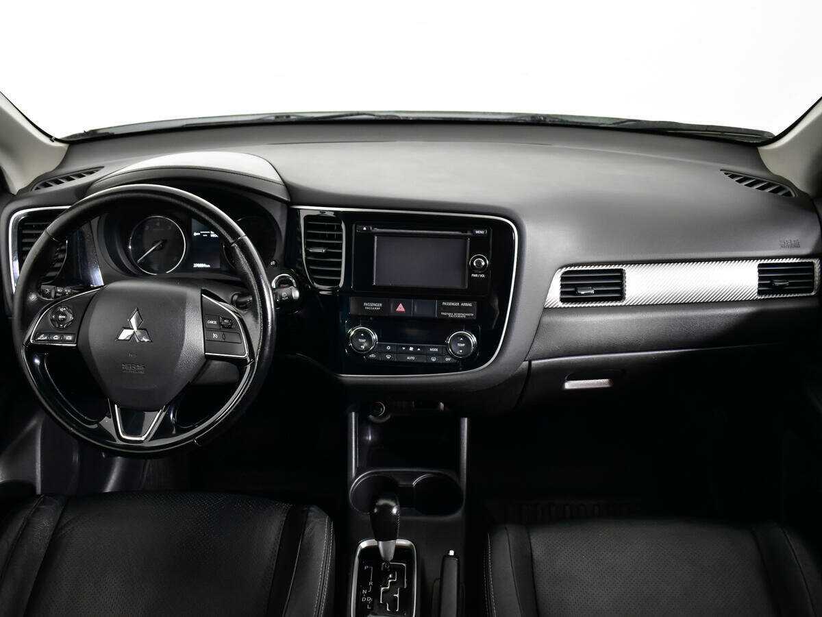 Mitsubishi Outlander 2015 года с пробегом. Фото: #11