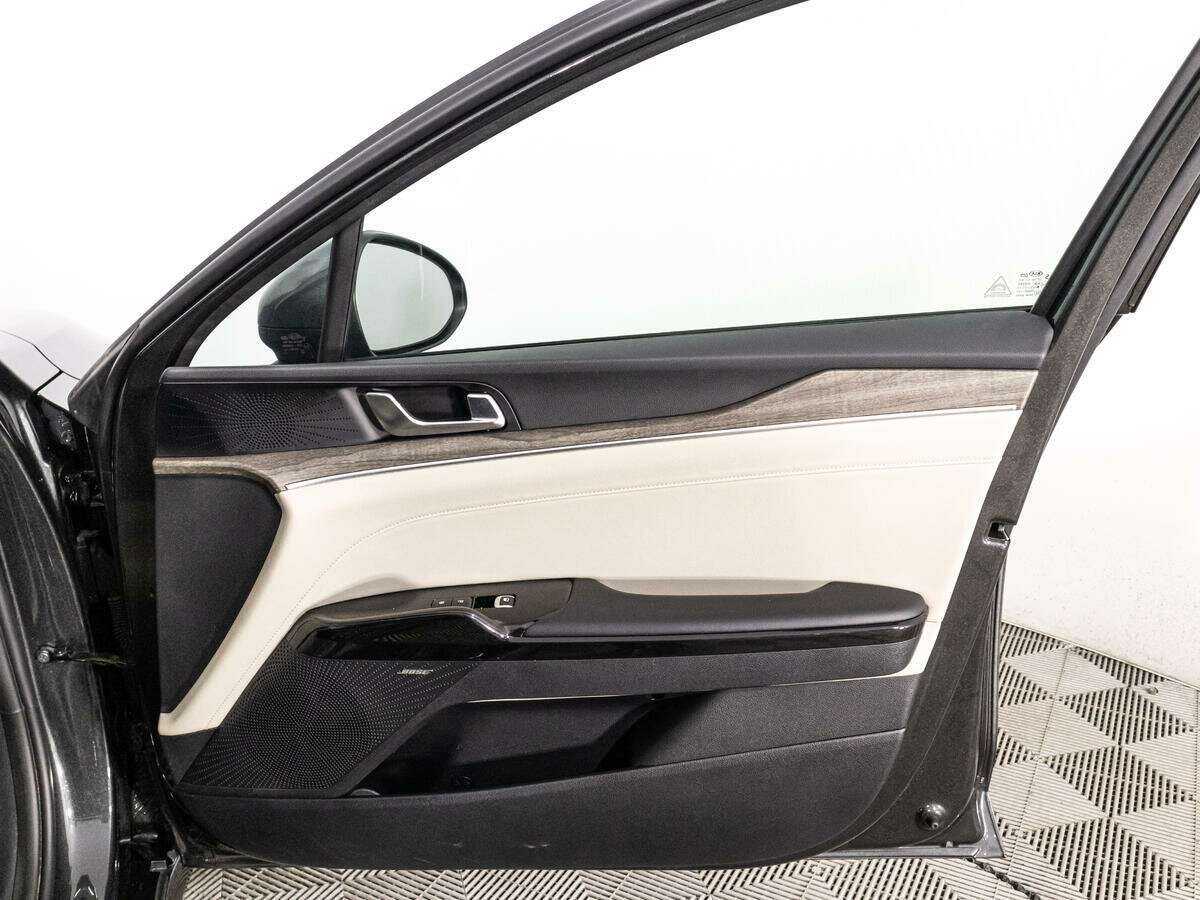 Kia K5 2021 года с пробегом. Фото: #27