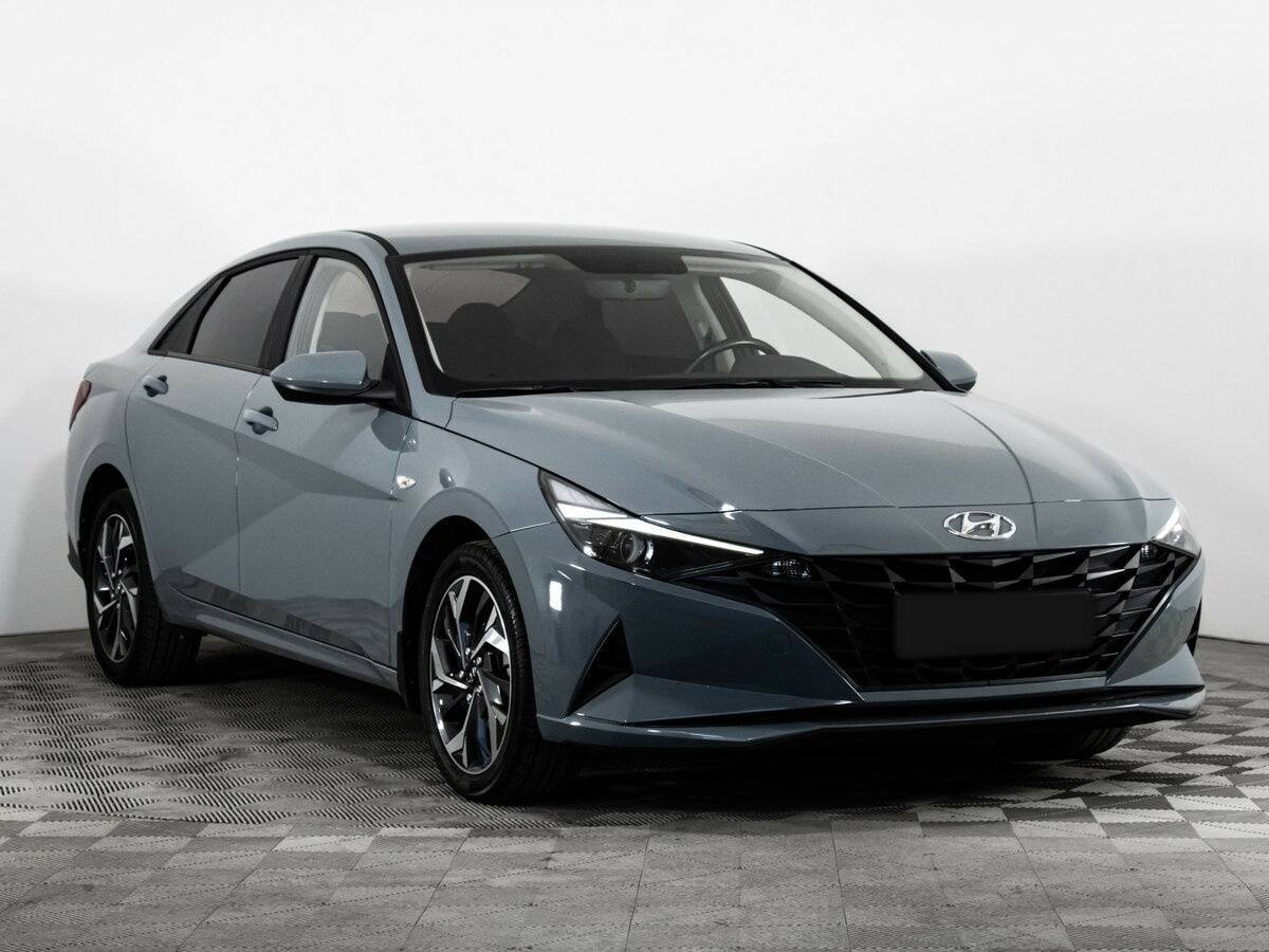 Hyundai Elantra 2021 года с пробегом. Фото: #4