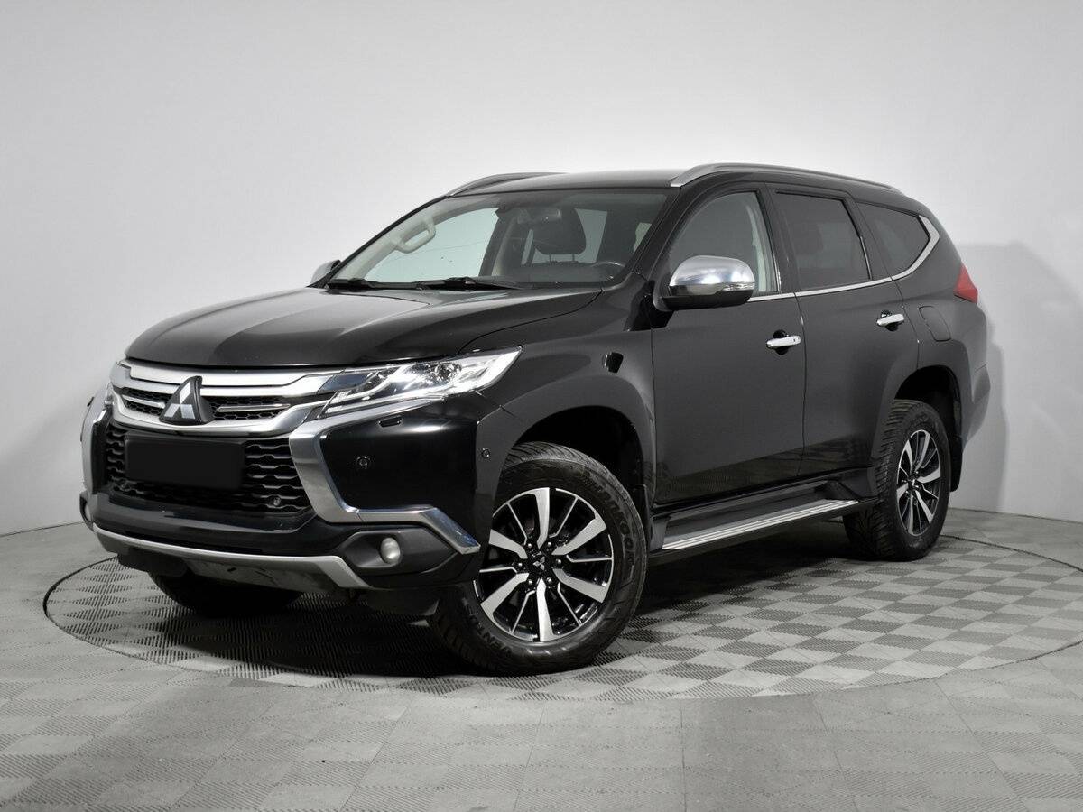 Mitsubishi Pajero Sport 2017 года с пробегом. Фото: #0