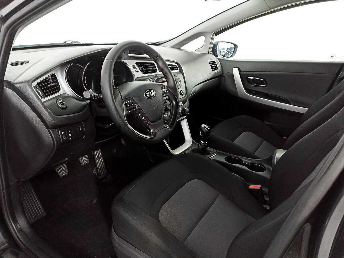 Kia Ceed 2015 года с пробегом. Фото: #15