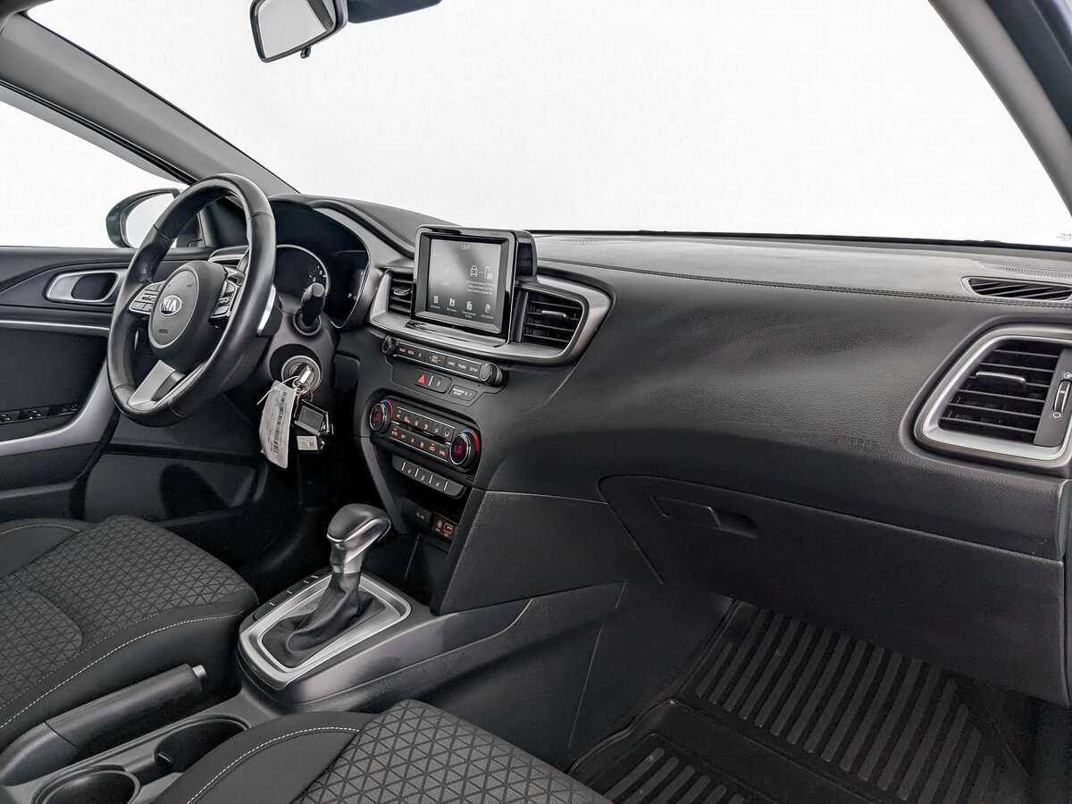 Kia Ceed 2018 года с пробегом. Фото: #8