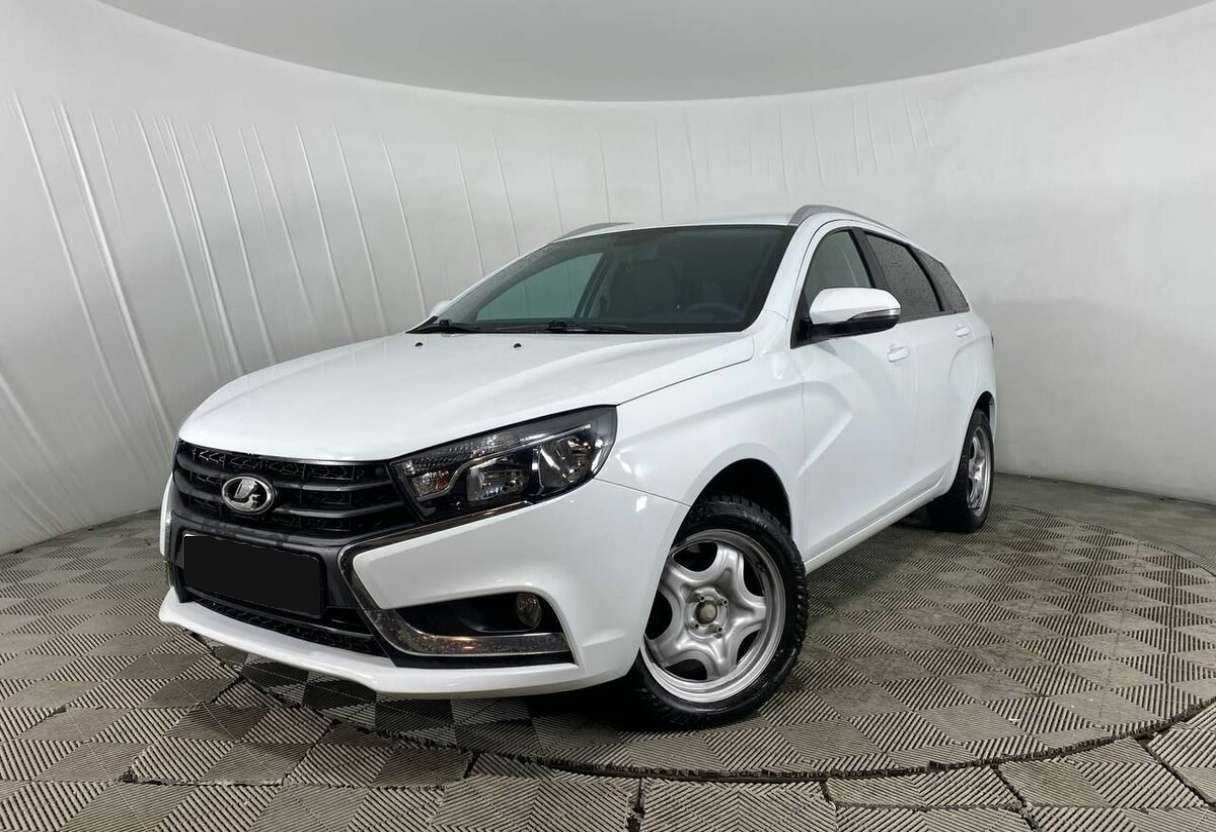 Lada (ВАЗ) Vesta 2019 года с пробегом. Посмотреть фото