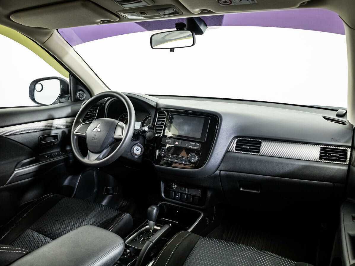 Mitsubishi Outlander 2018 года с пробегом. Фото: #6