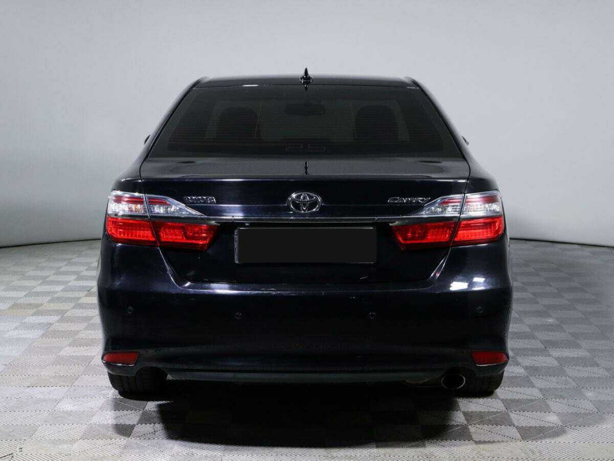 Toyota Camry 2017 года с пробегом. Фото: #4