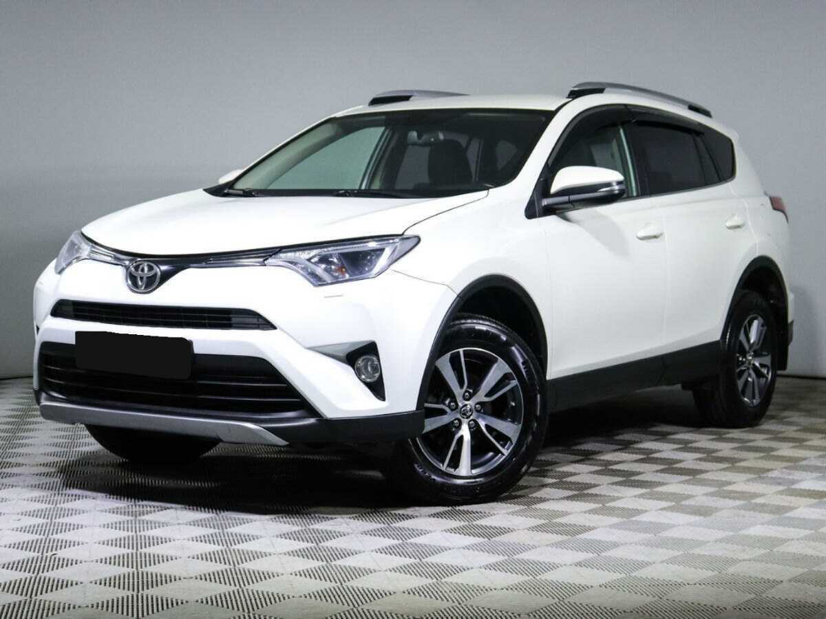 Toyota RAV4 2017 года с пробегом. Посмотреть фото