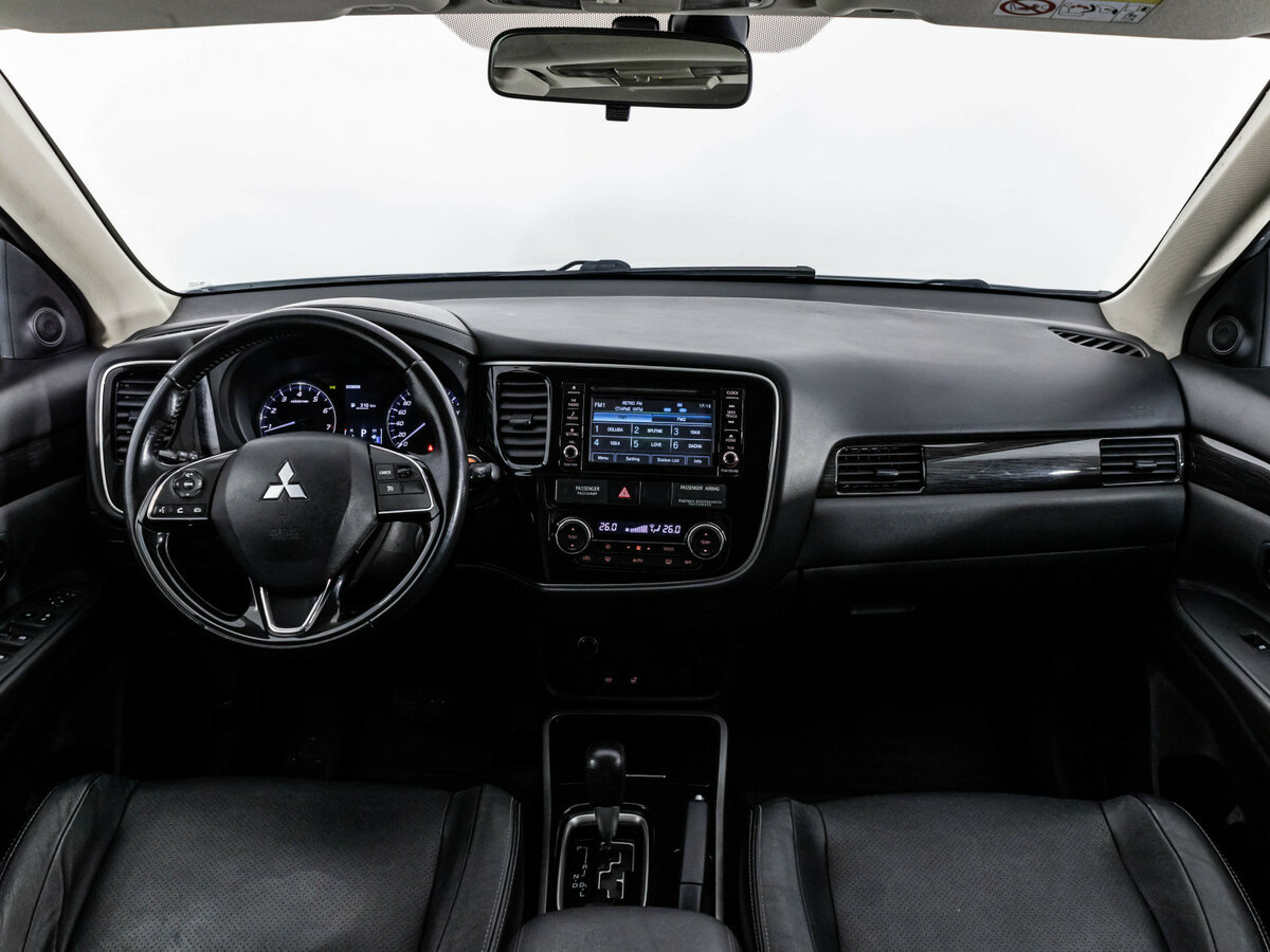 Mitsubishi Outlander 2017 года с пробегом. Фото: #7