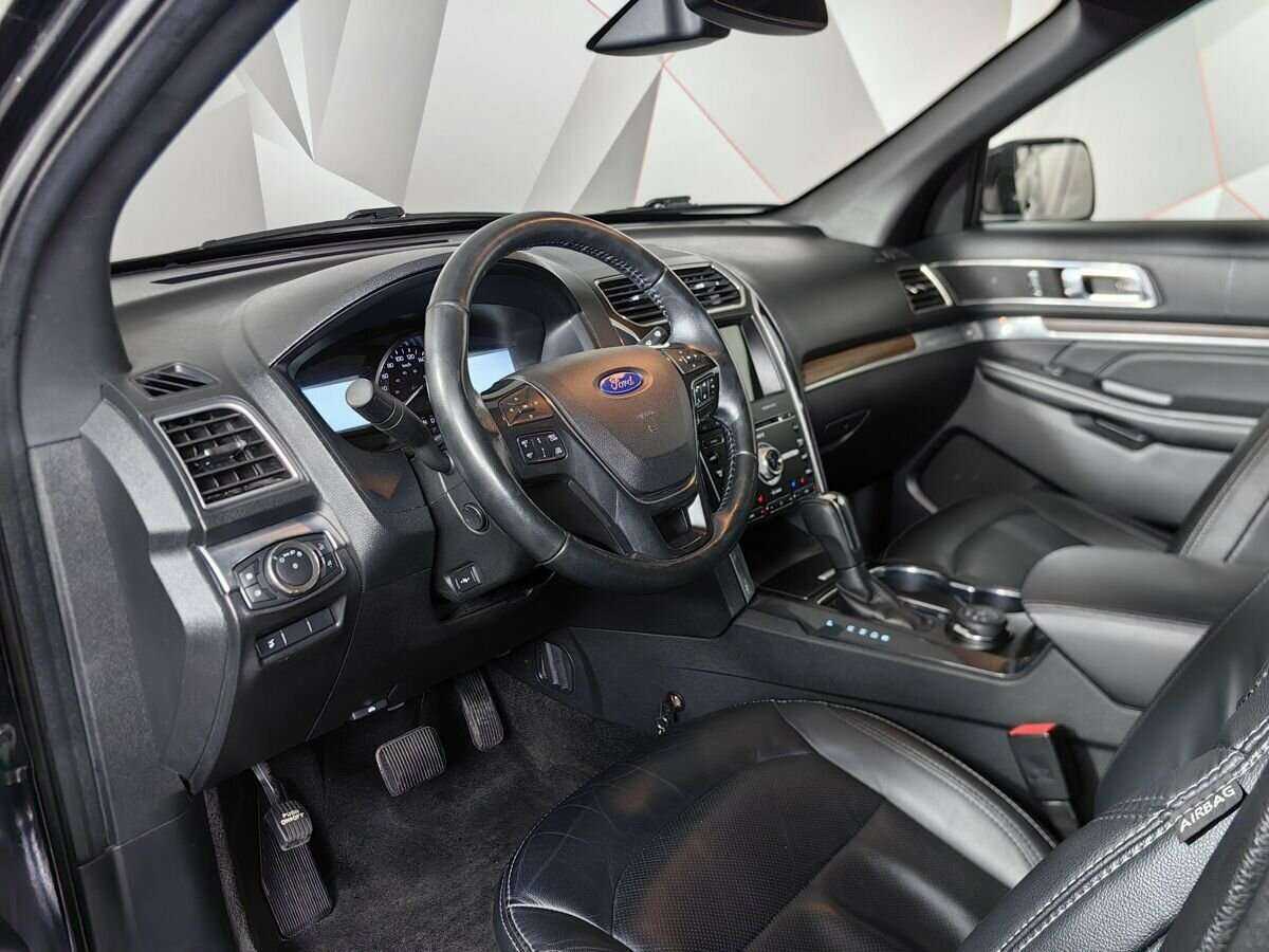 Ford Explorer 2017 года с пробегом. Фото: #12