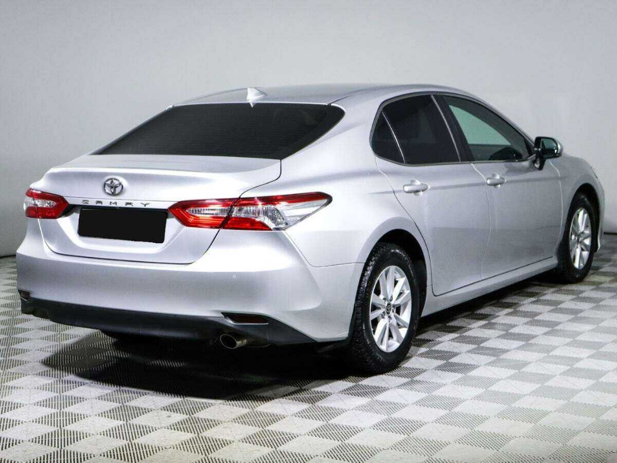Toyota Camry 2020 года с пробегом. Фото: #4