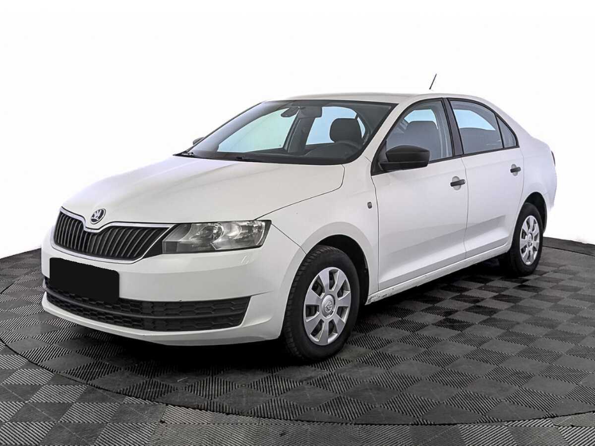 Skoda Rapid 2017 года с пробегом. Посмотреть фото