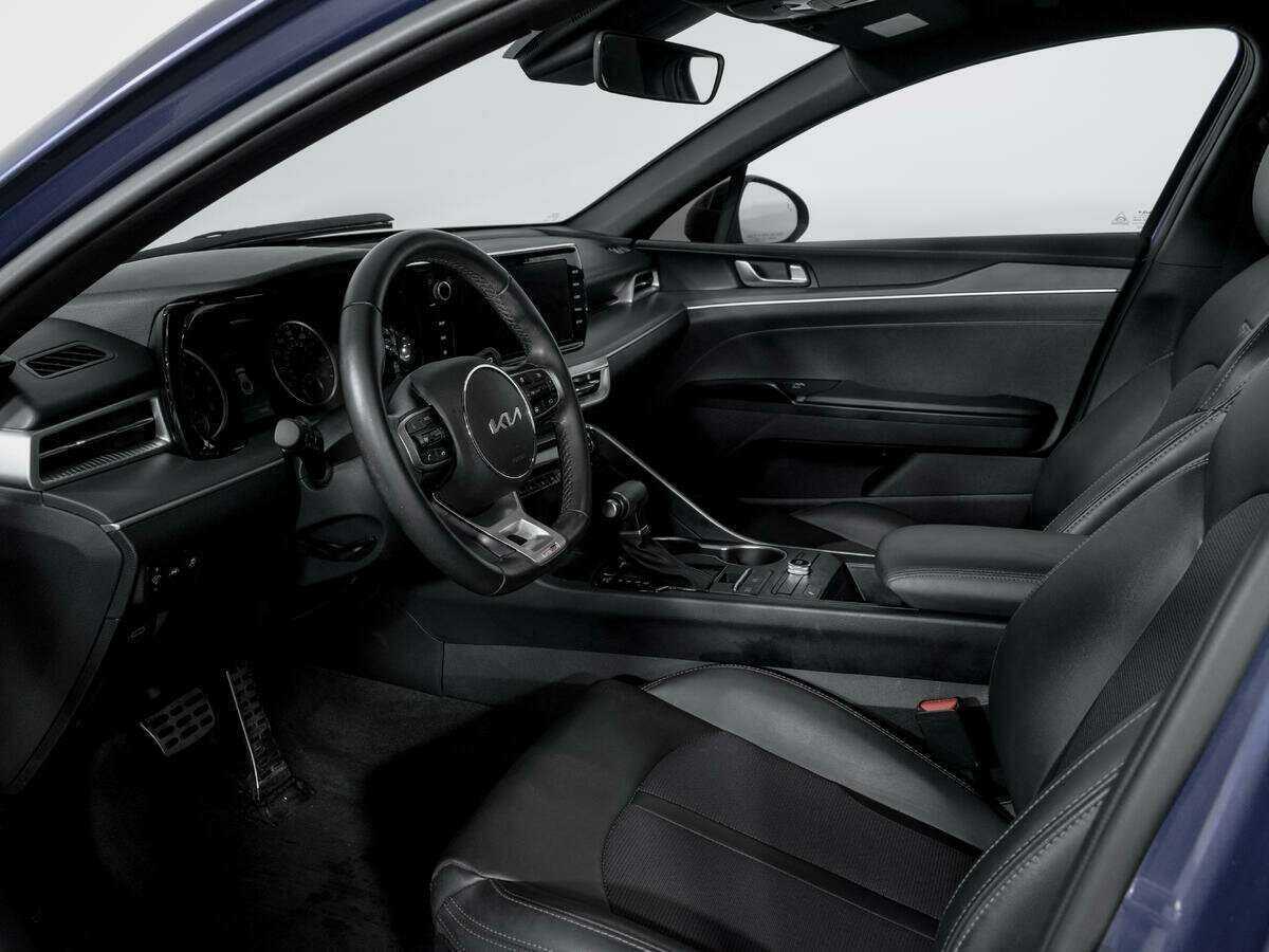 Kia K5 2022 года с пробегом. Фото: #13