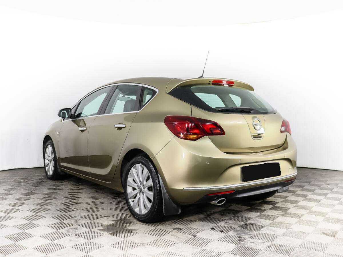 Opel Astra 2013 года с пробегом. Фото: #6