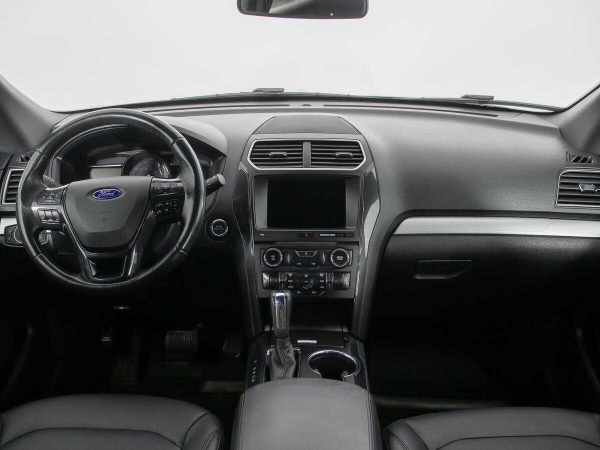 Ford Explorer 2017 года с пробегом. Фото: #16