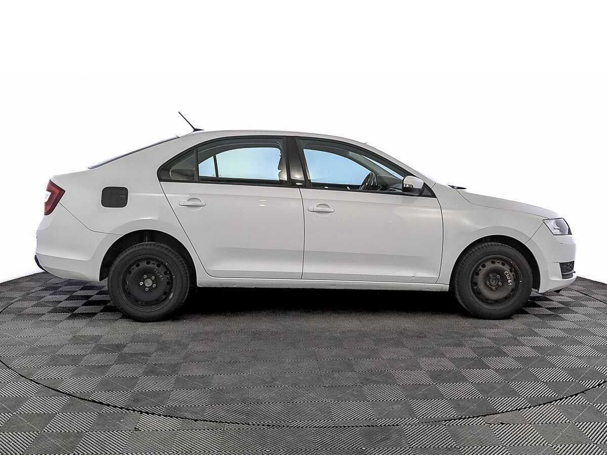 Skoda Rapid 2019 года с пробегом. Фото: #3