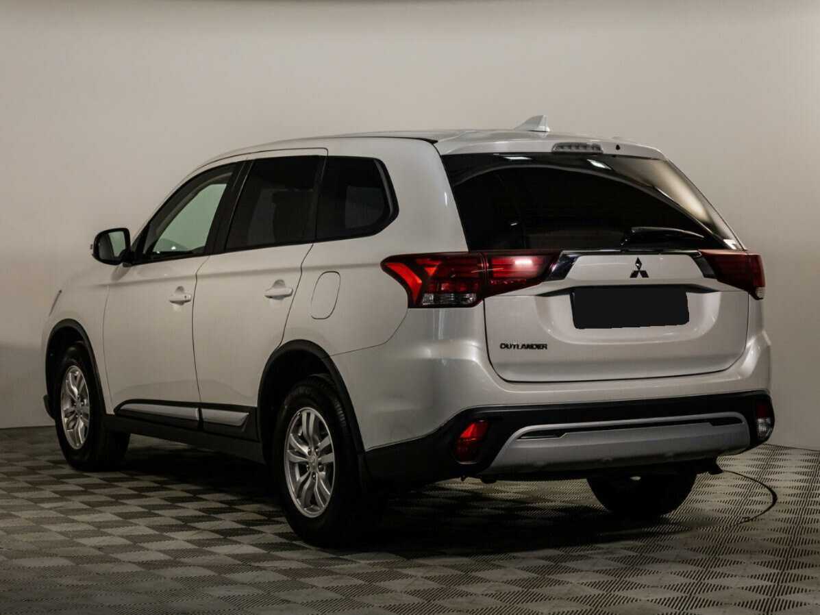 Mitsubishi Outlander 2020 года с пробегом. Фото: #5