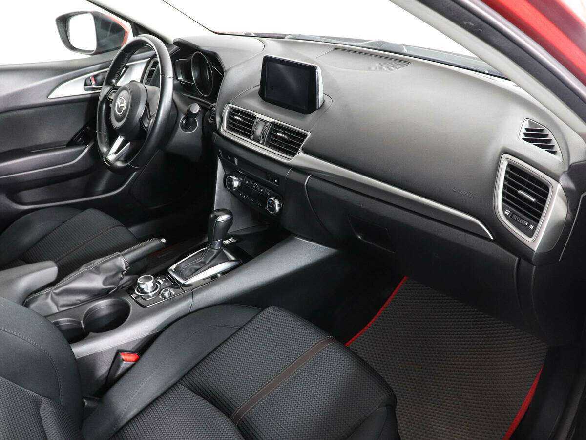 Mazda 3 2018 года с пробегом. Фото: #9