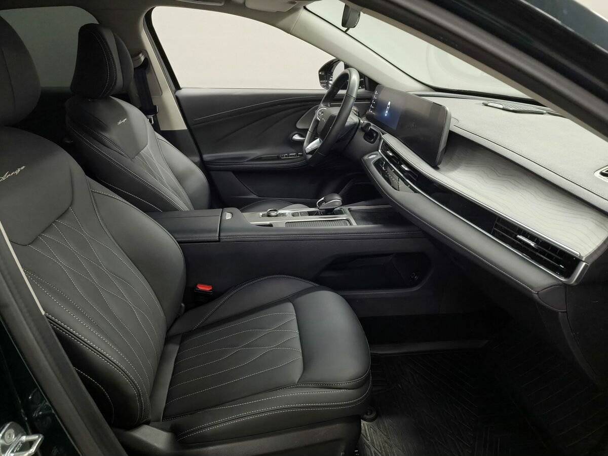 Chery Arrizo 8 2024 года с пробегом. Фото: #8