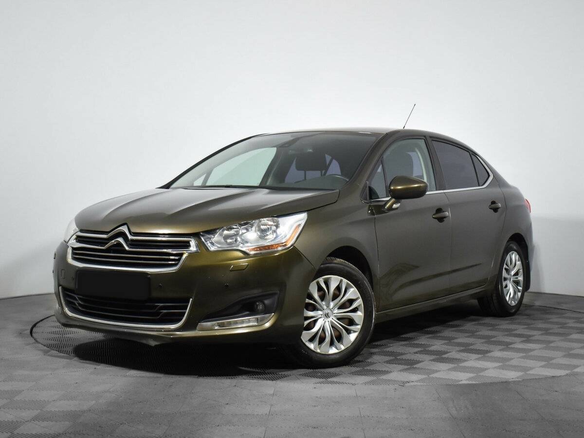 Citroen C4 2015 года с пробегом. Посмотреть фото