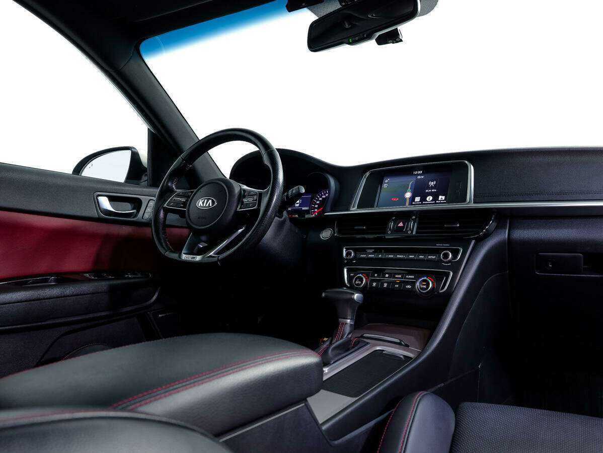 Kia Optima 2018 года с пробегом. Фото: #7