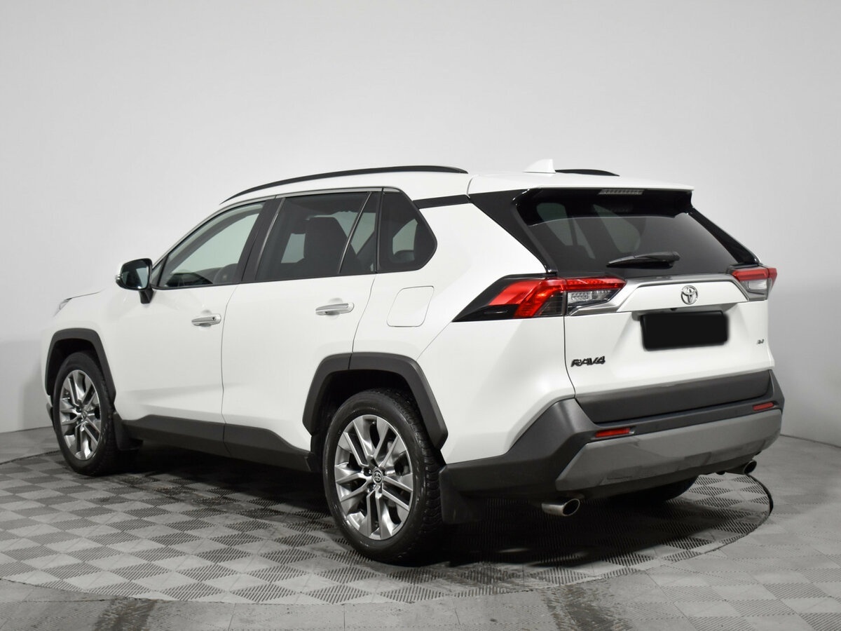 Toyota RAV4 2019 года с пробегом. Фото: #6
