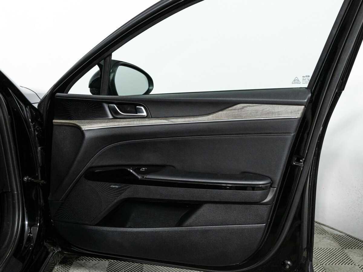 Kia K5 2021 года с пробегом. Фото: #29